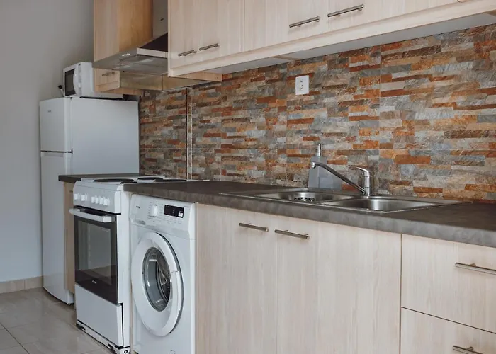 Thalassa Almyros * Verga Kalamata